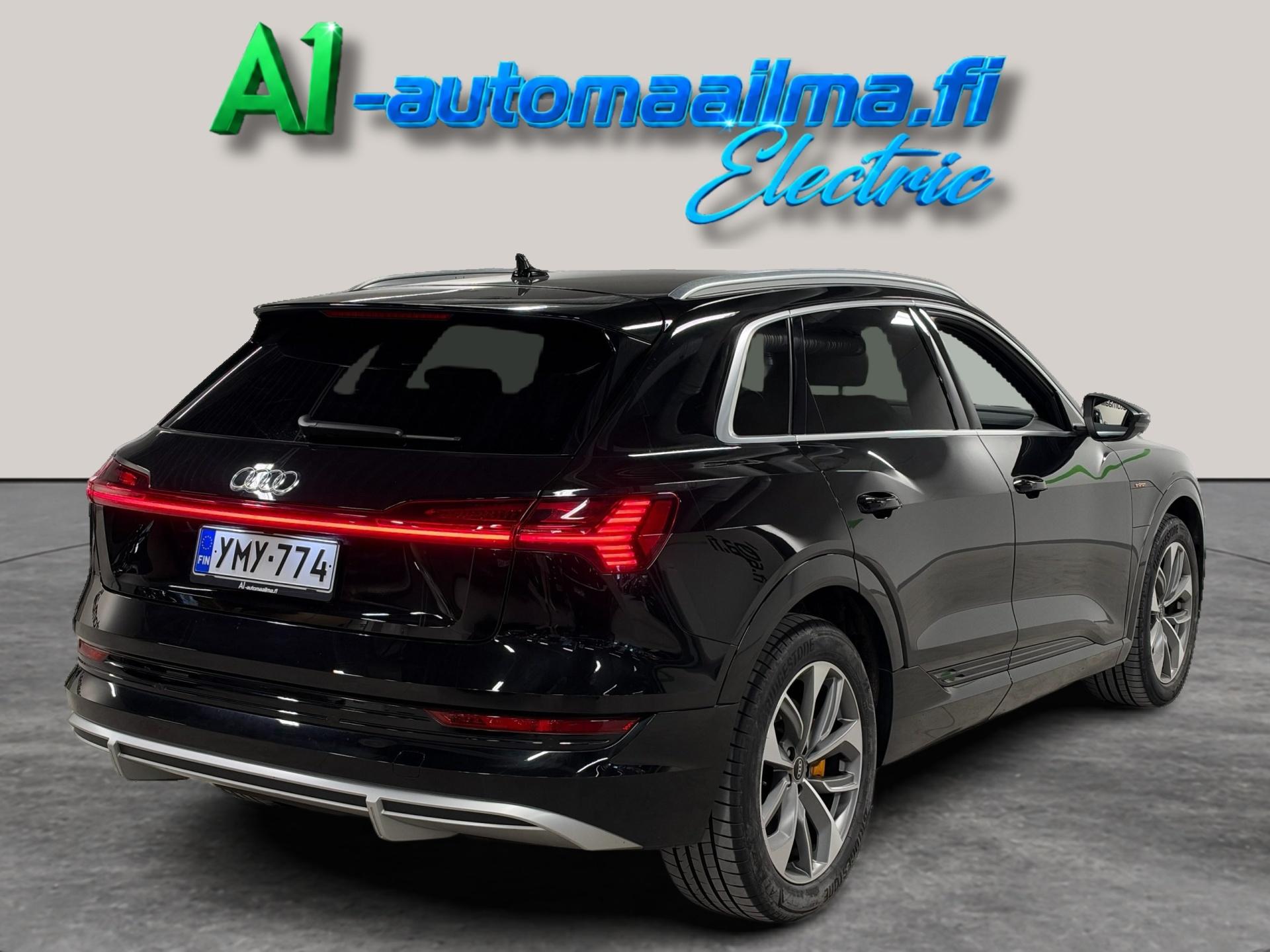 AUDI e-tron 2023