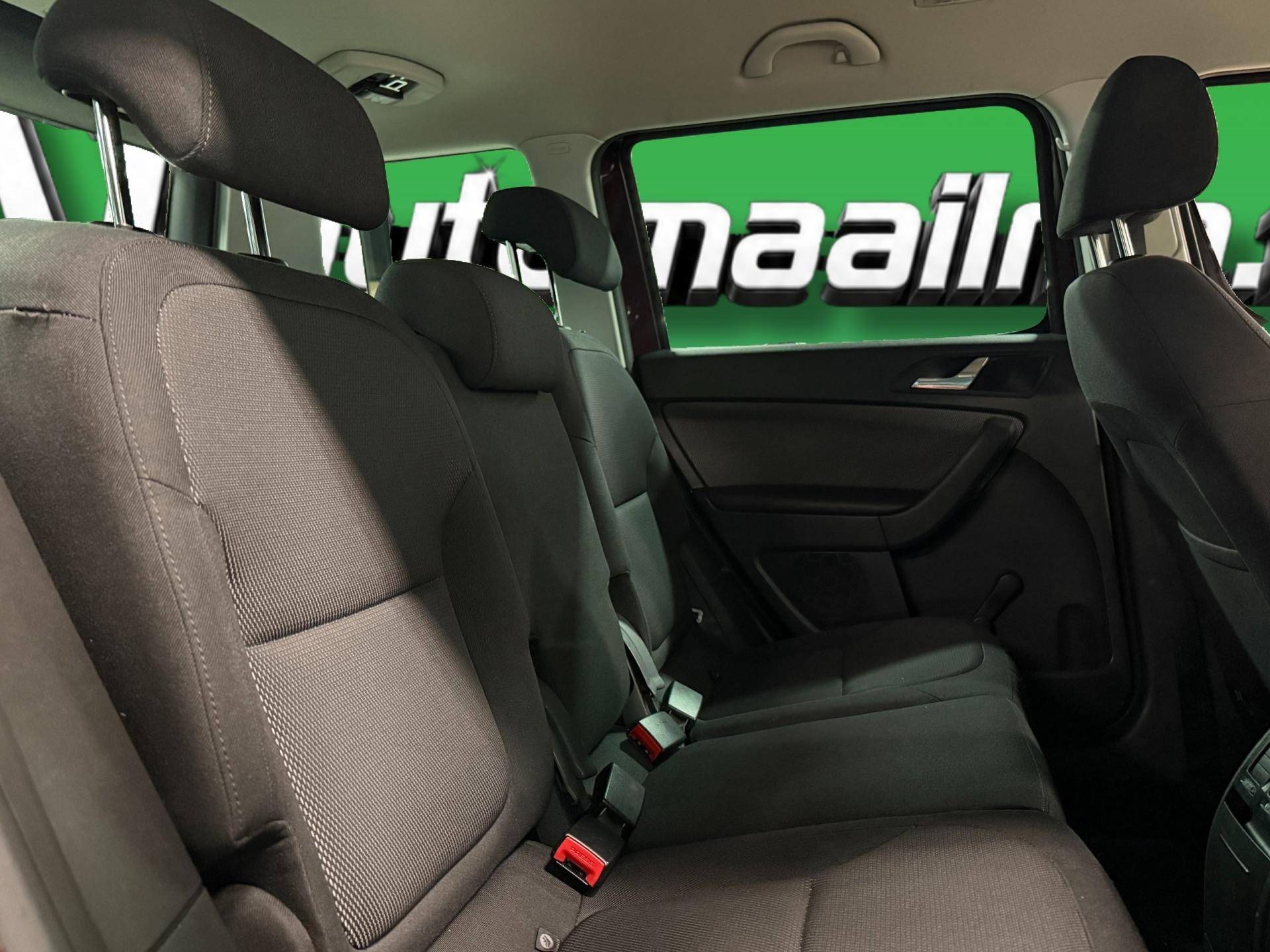 SKODA Yeti 2011