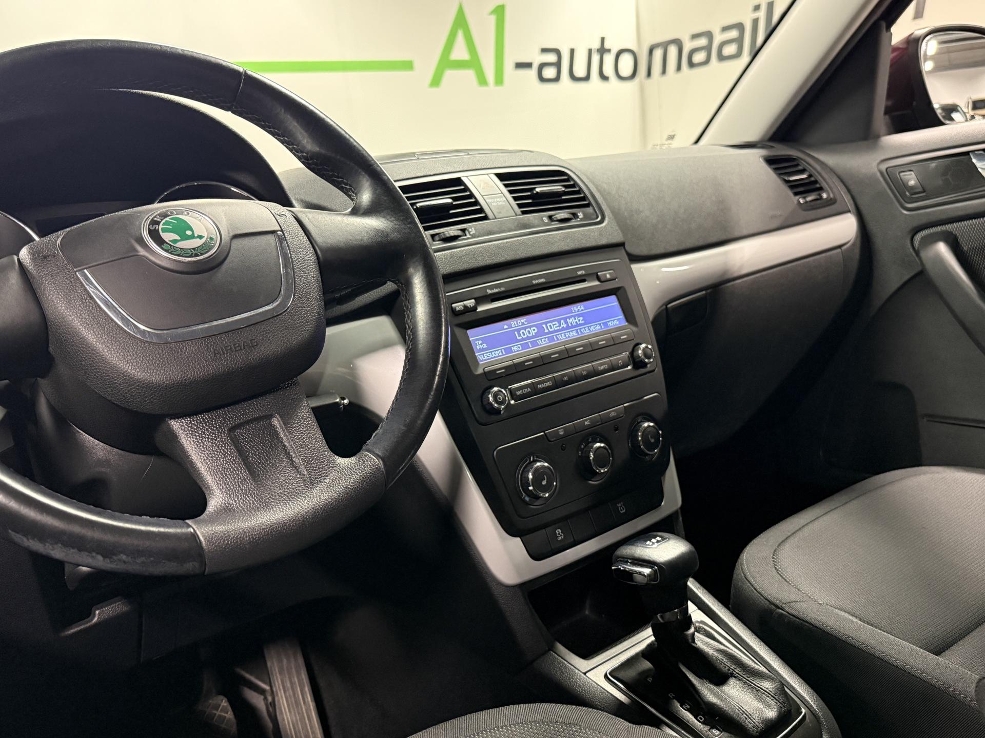 SKODA Yeti 2011