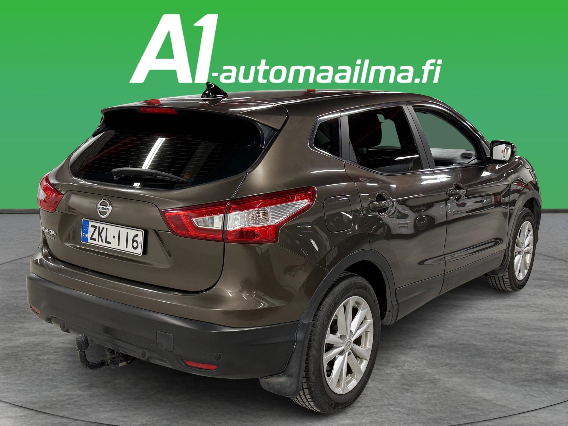NISSAN Qashqai 2015