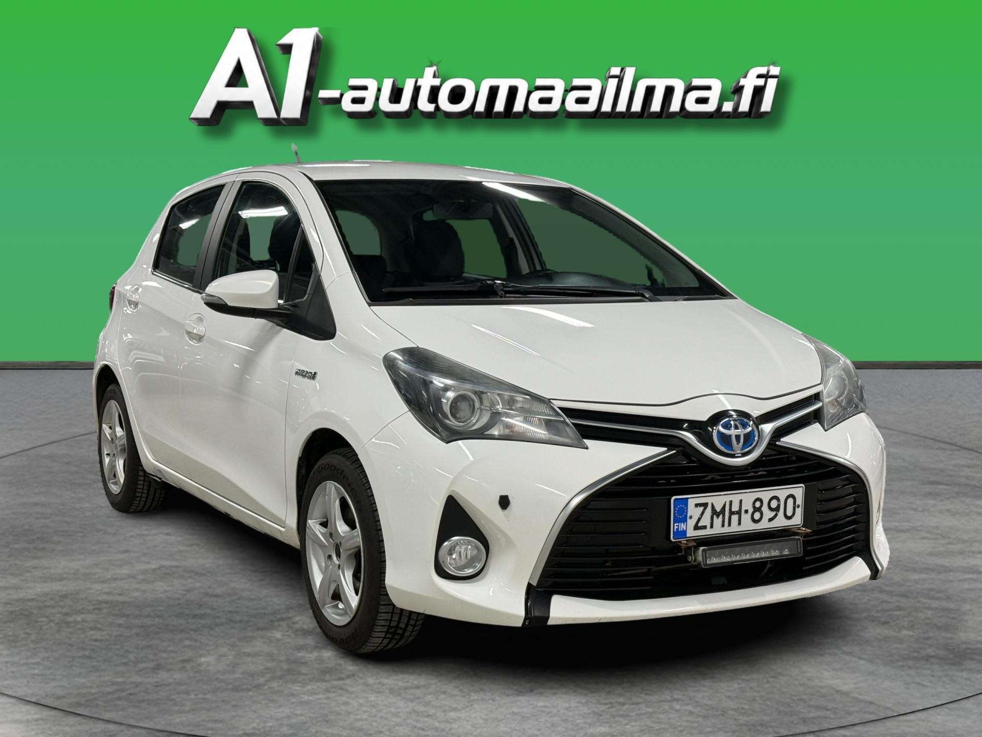 TOYOTA Yaris 2014