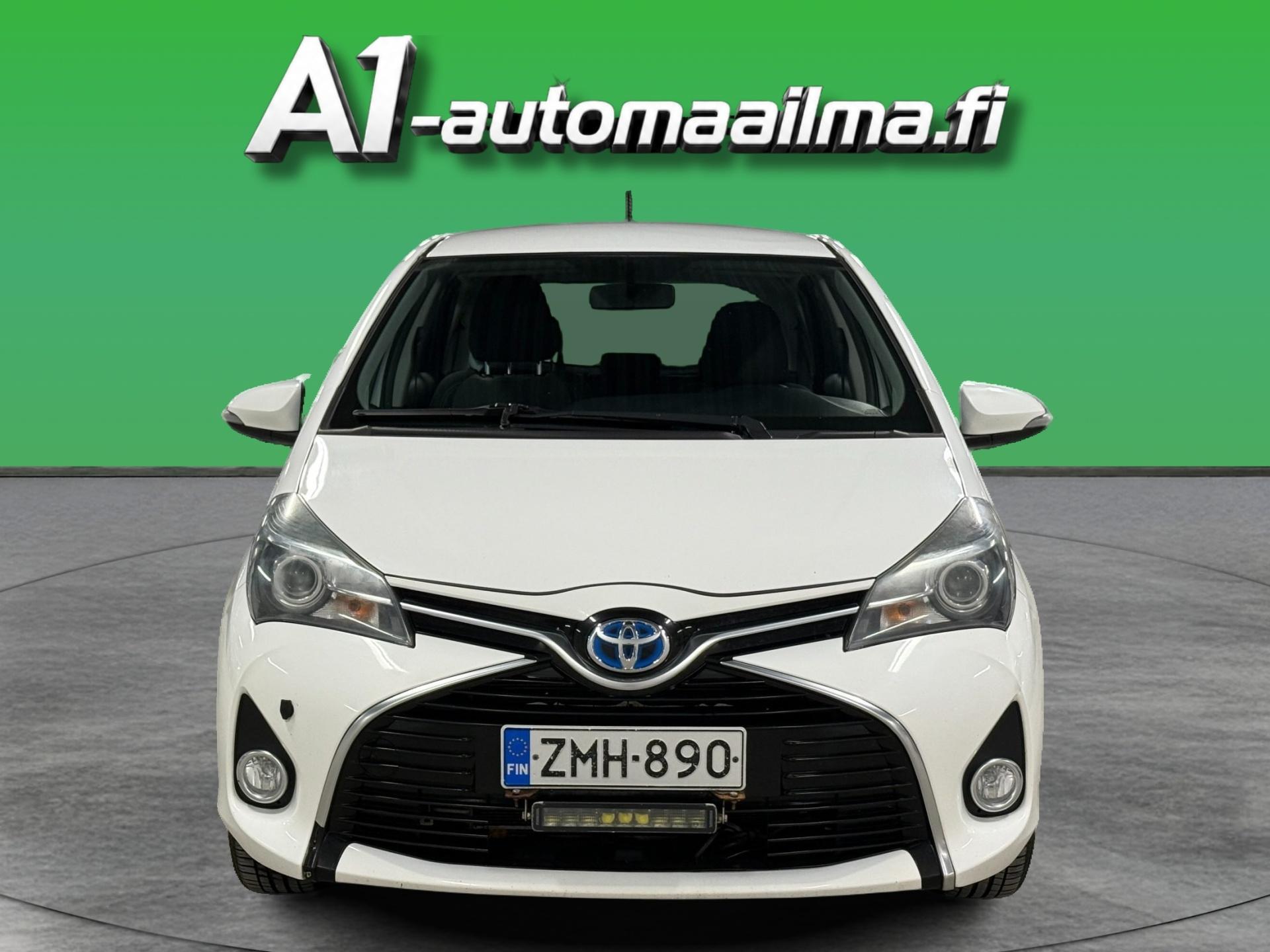 TOYOTA Yaris 2014