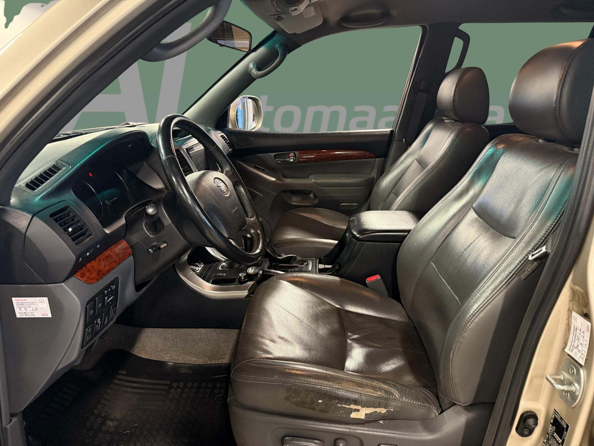 TOYOTA Land Cruiser 2007