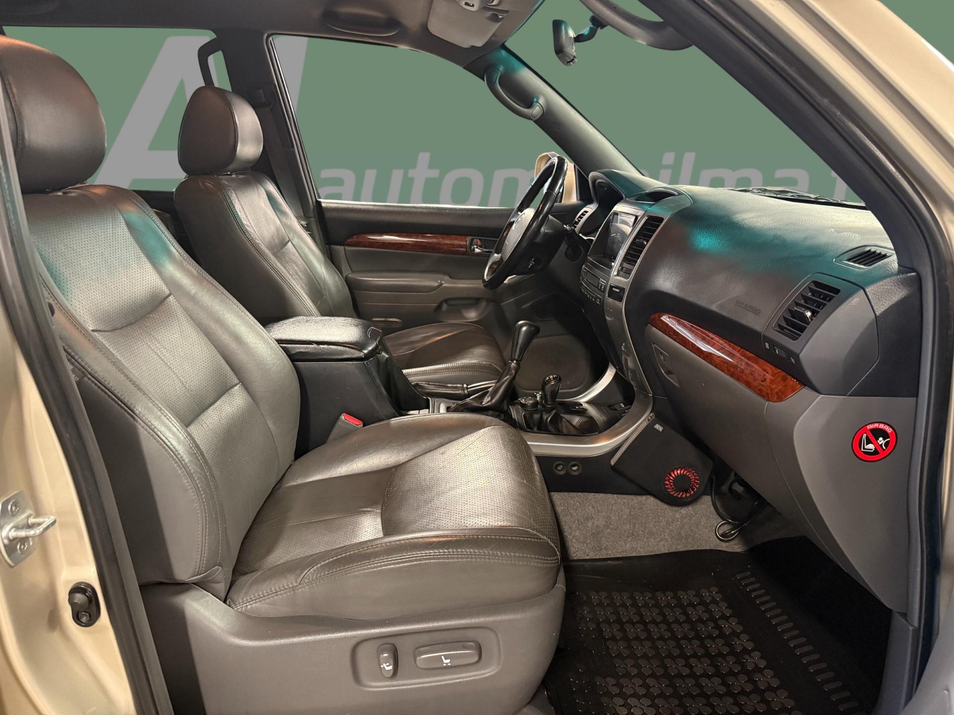 TOYOTA Land Cruiser 2007