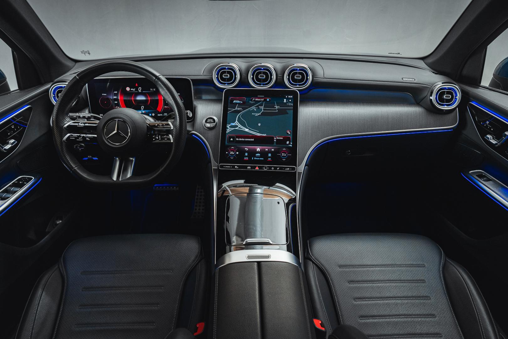 MERCEDES-BENZ GLC 2023