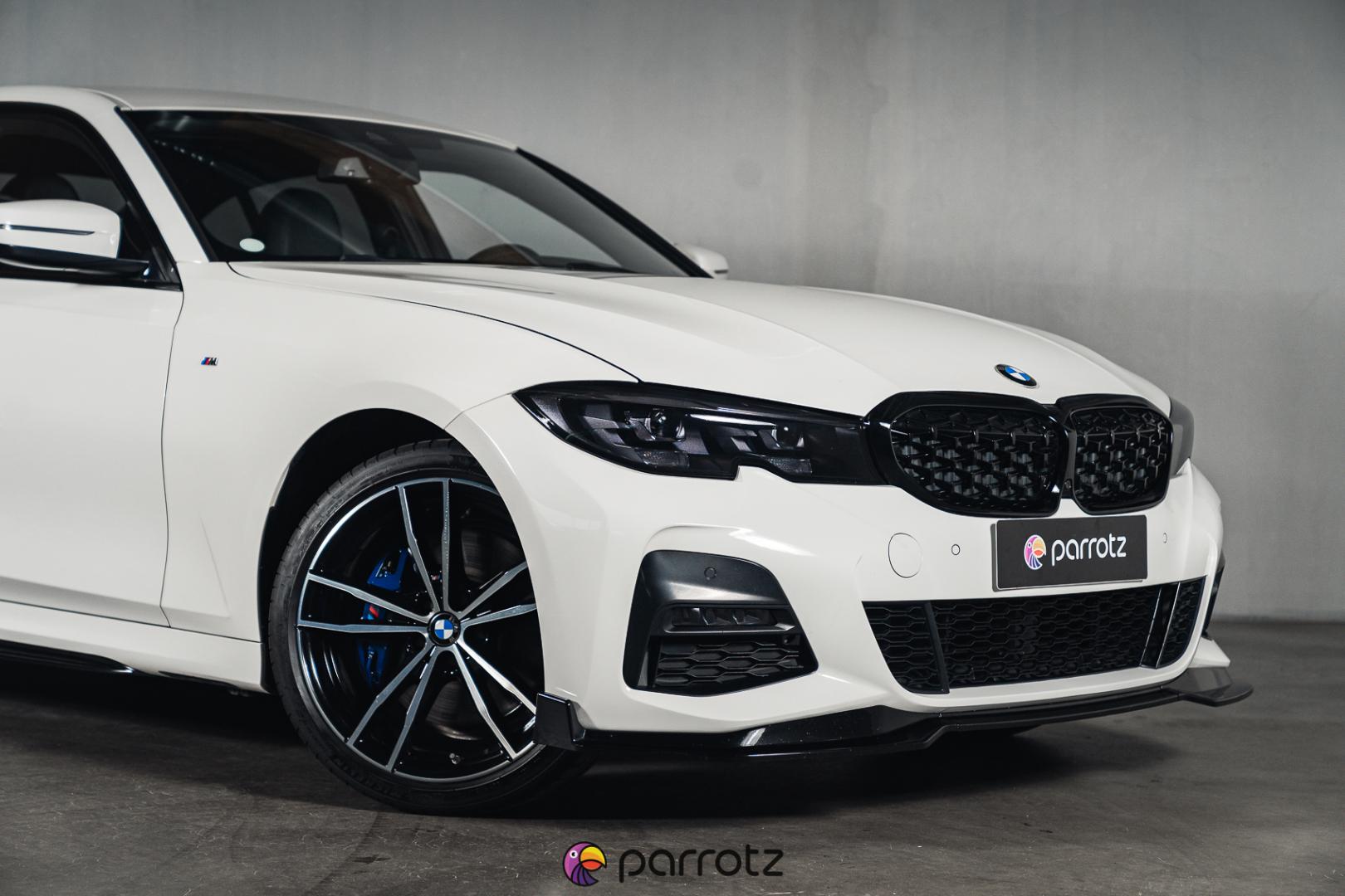BMW 330 2019