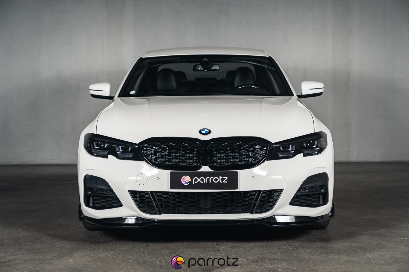BMW 330 2019
