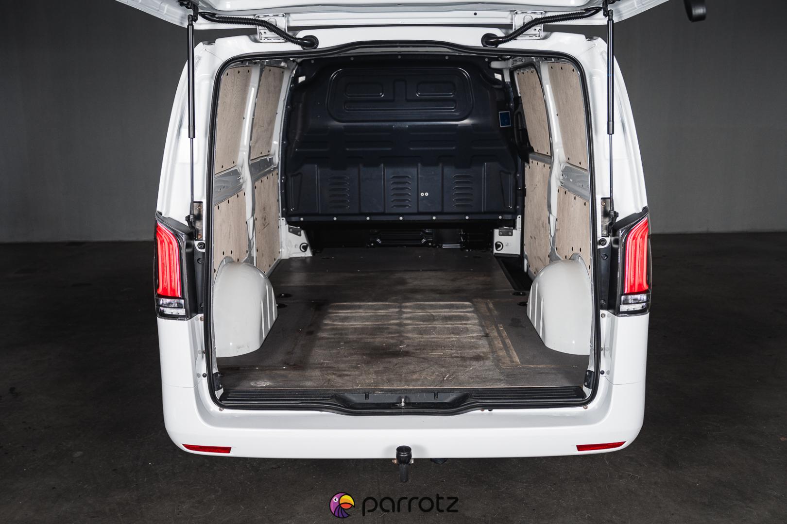 MERCEDES-BENZ Vito 2022