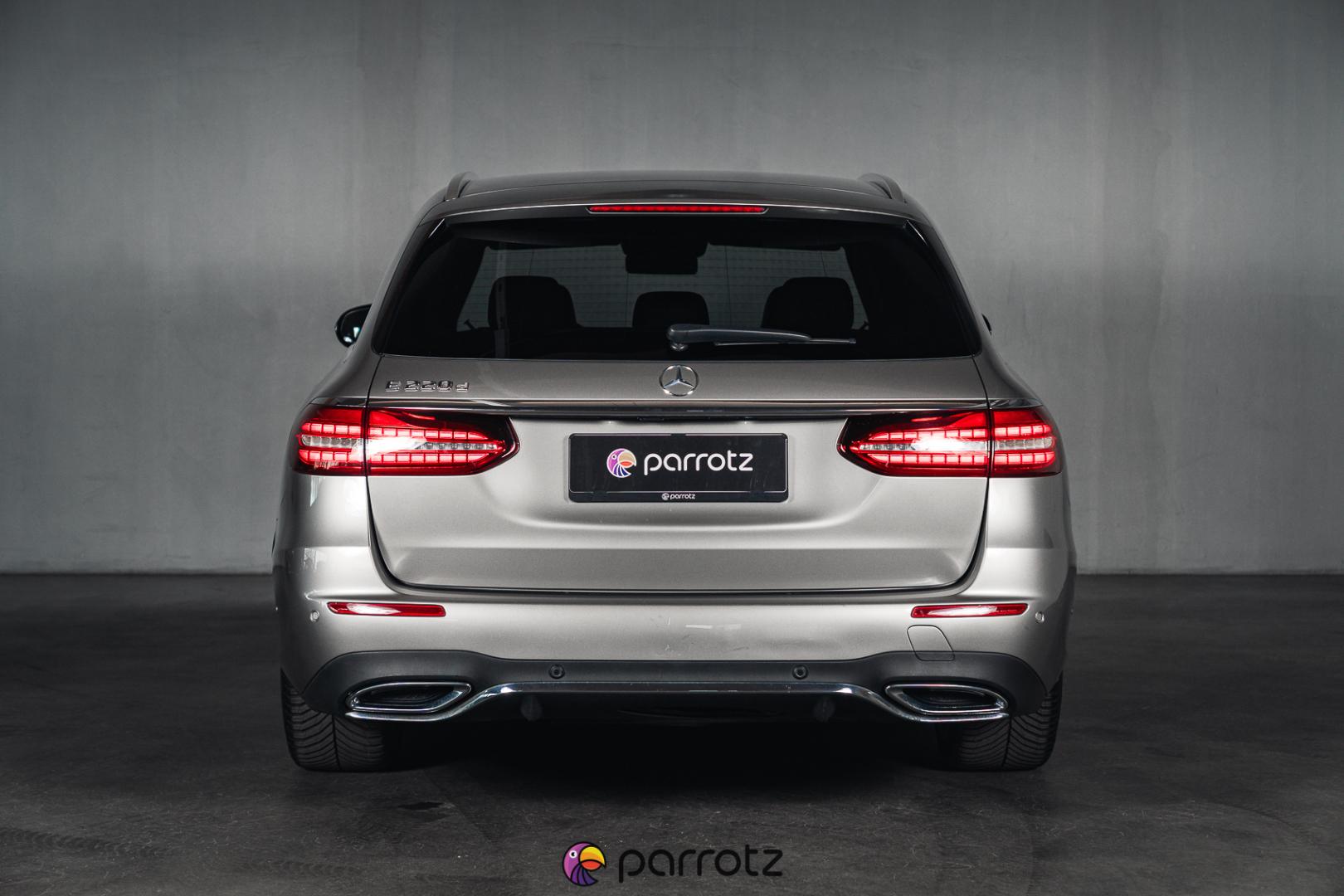 MERCEDES-BENZ E 2022