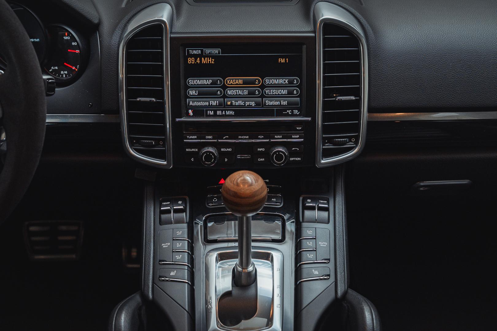 PORSCHE Cayenne 2010