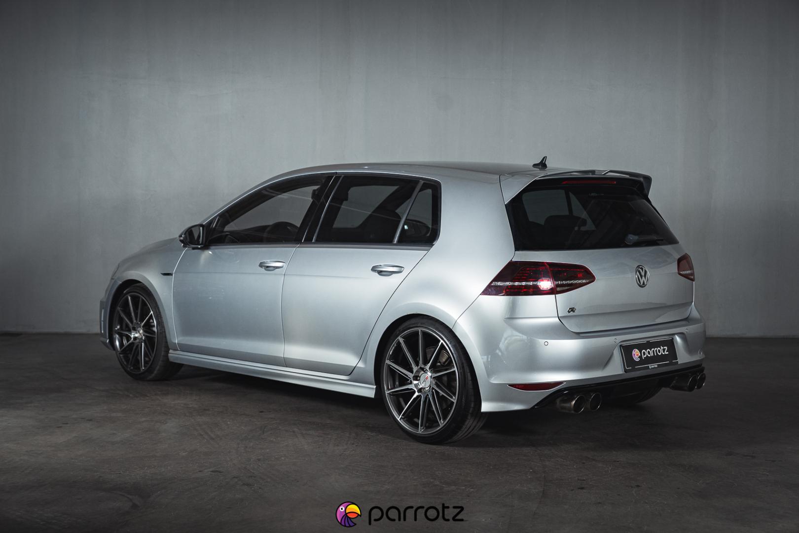 VOLKSWAGEN Golf 2015