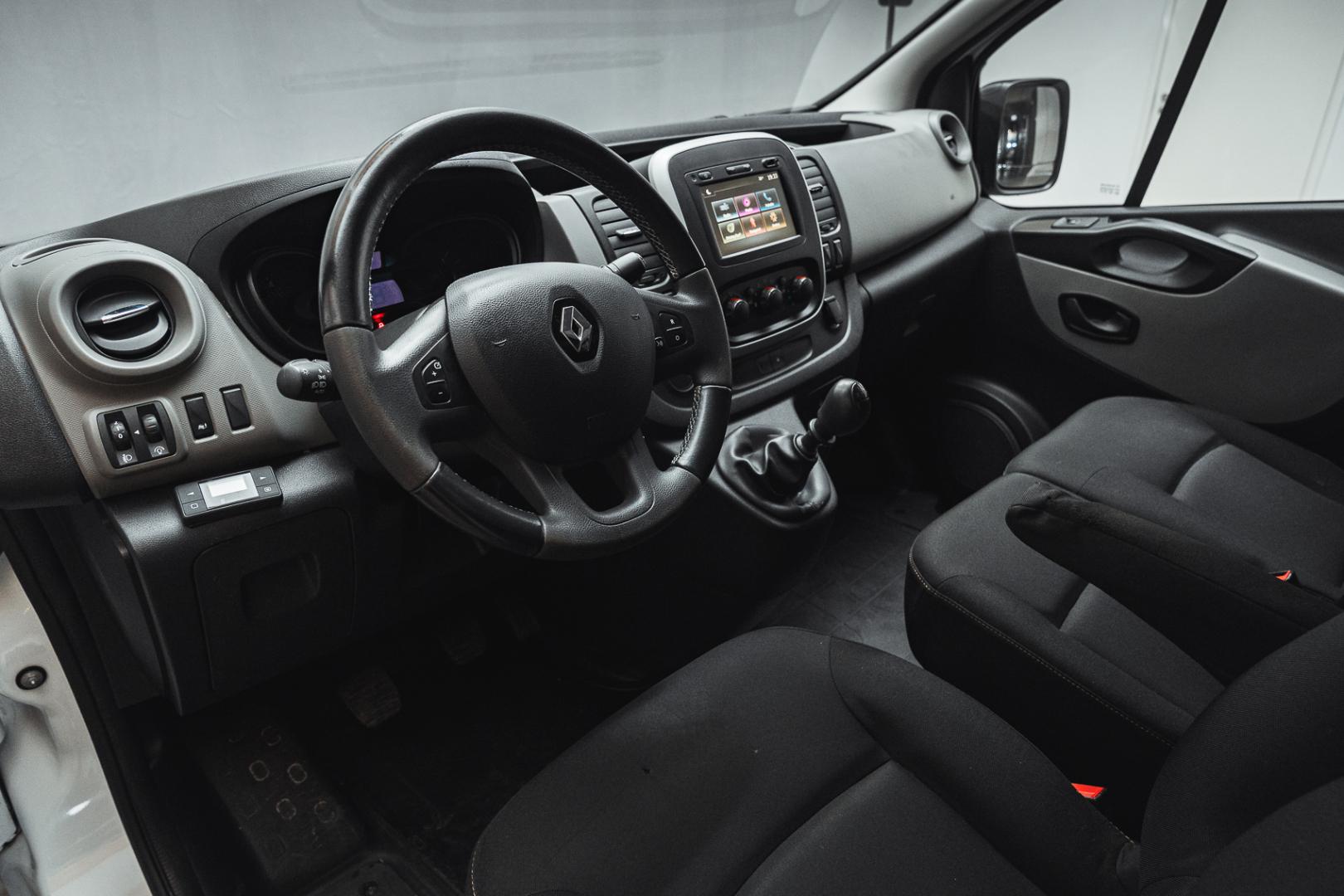 RENAULT Trafic 2019