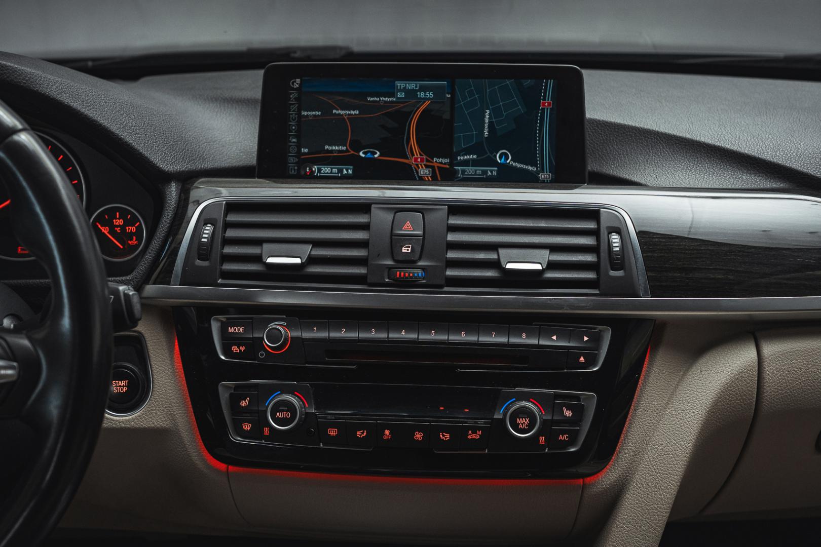 BMW 330 2017