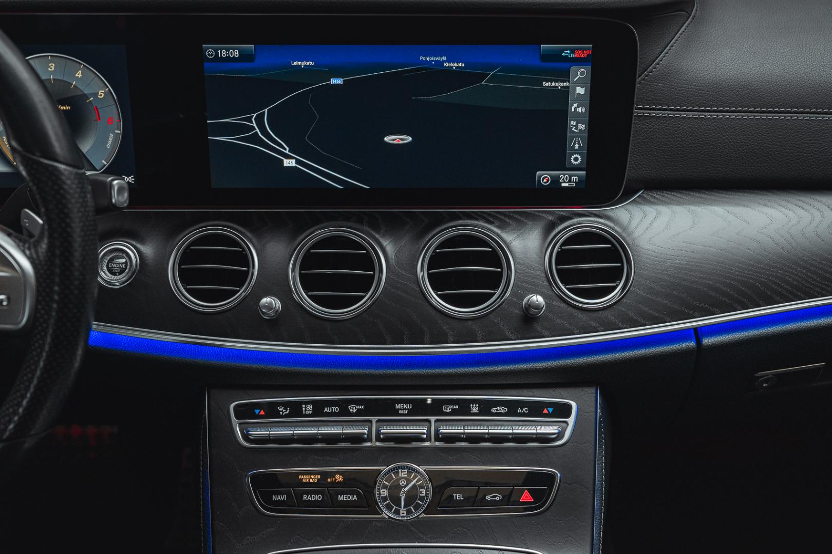 MERCEDES-BENZ E 2019