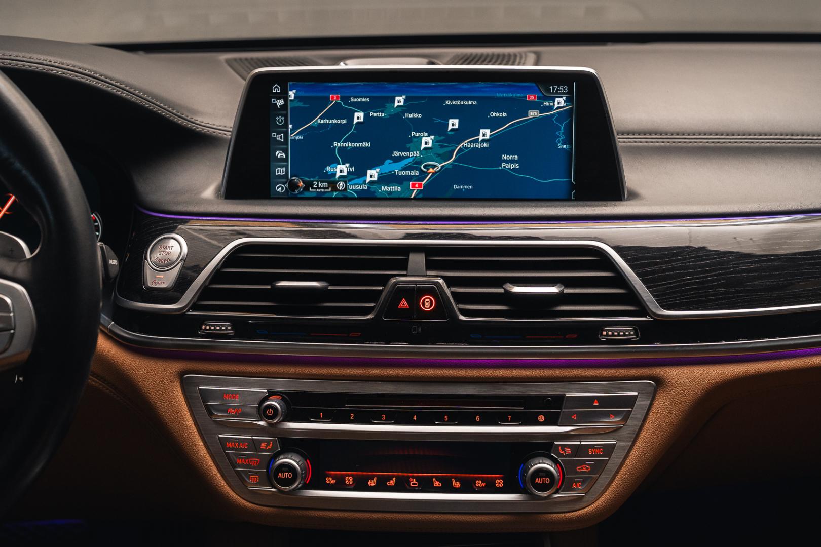 BMW 730 2016