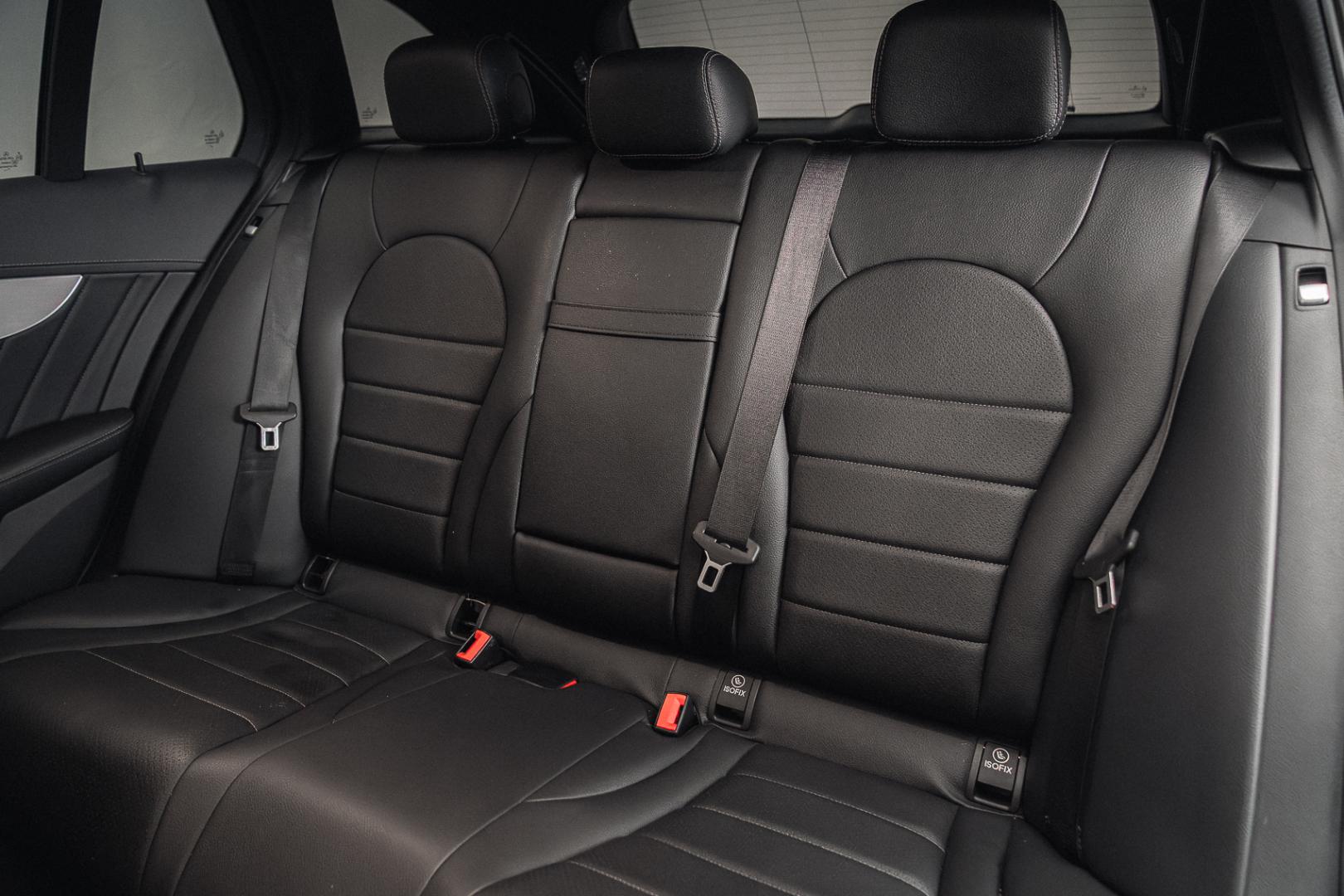 MERCEDES-BENZ C 2015