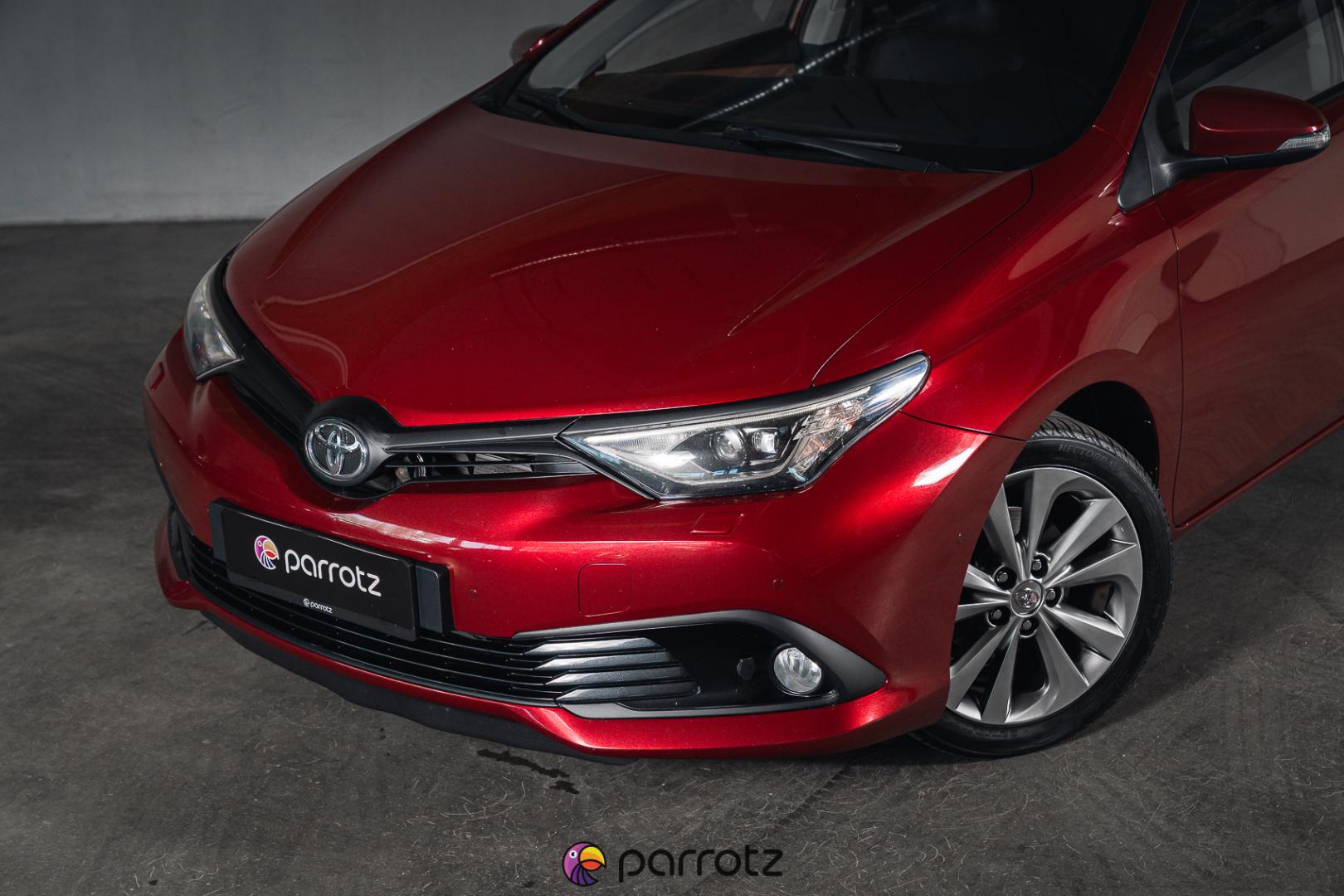 TOYOTA Auris 2017