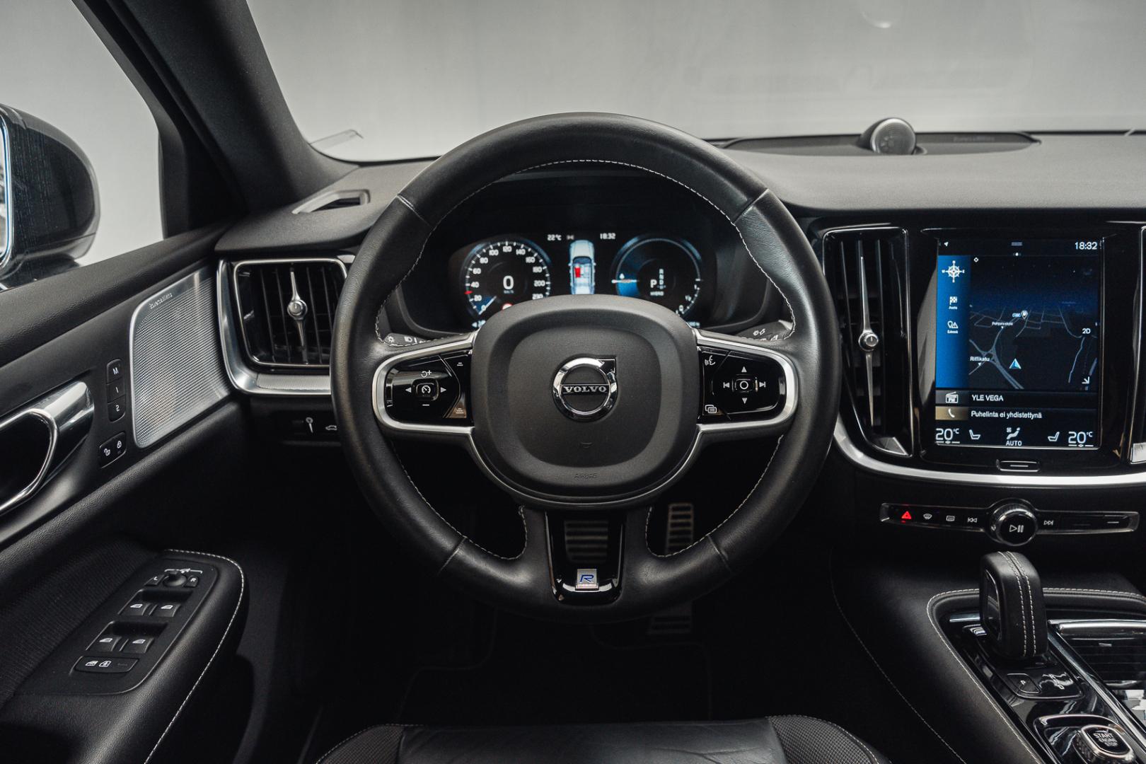 VOLVO S60 2019