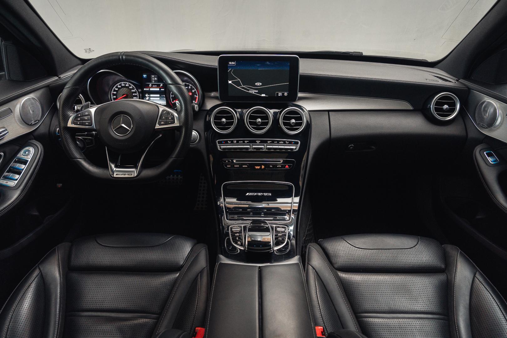 MERCEDES-BENZ C 63 AMG 2016