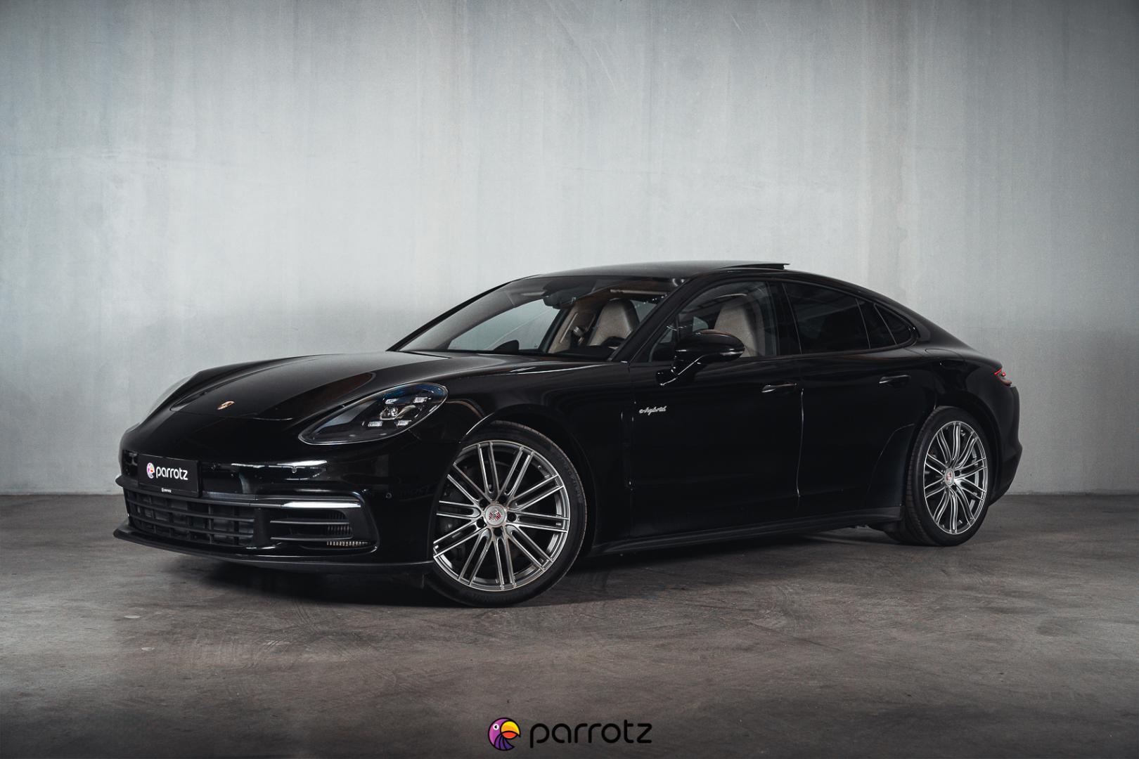 PORSCHE Panamera 2018