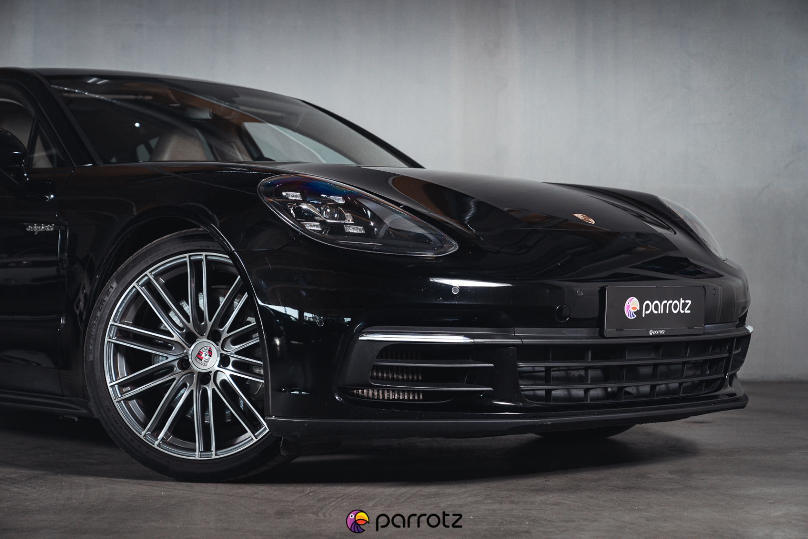 PORSCHE Panamera 2018
