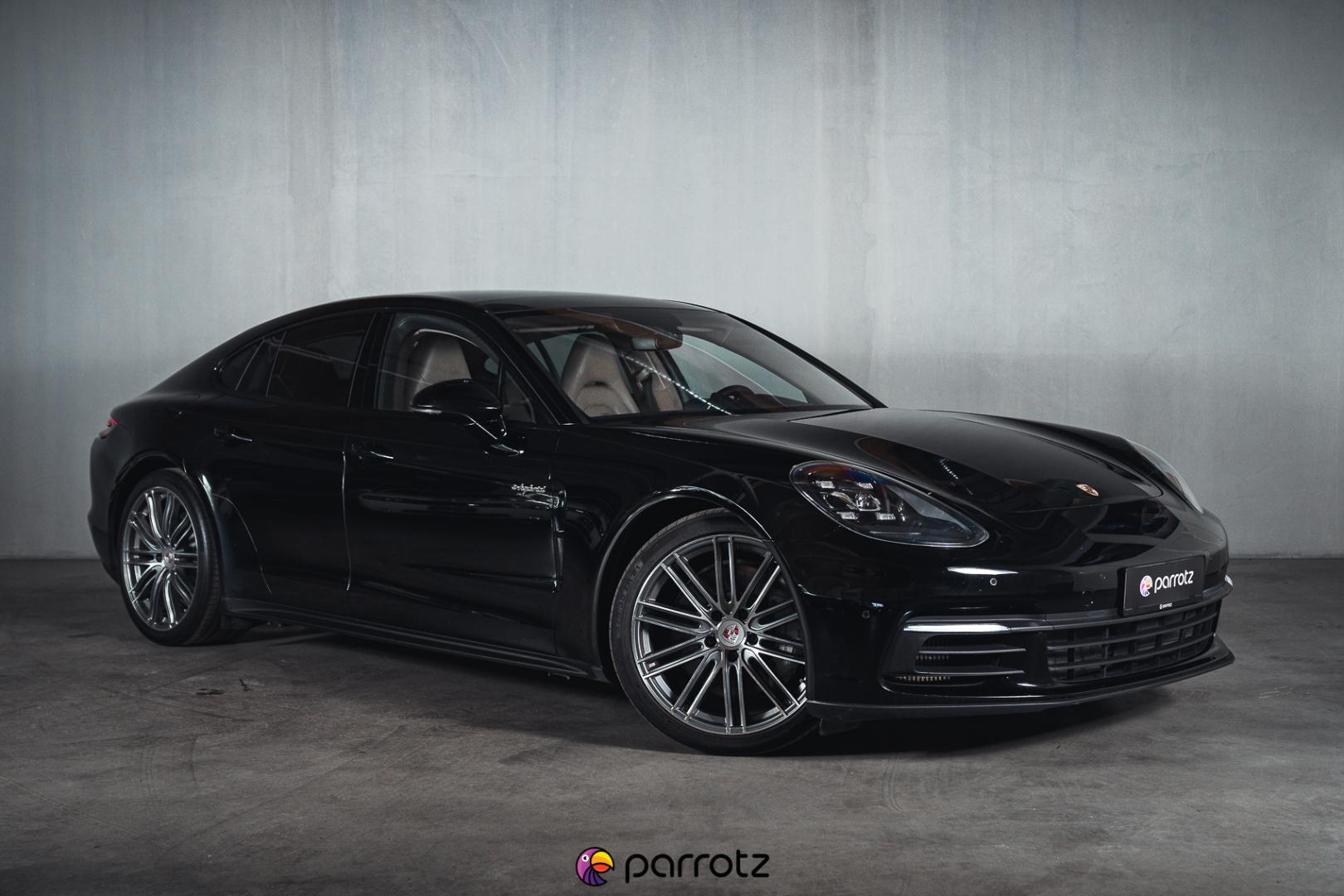 PORSCHE Panamera 2018