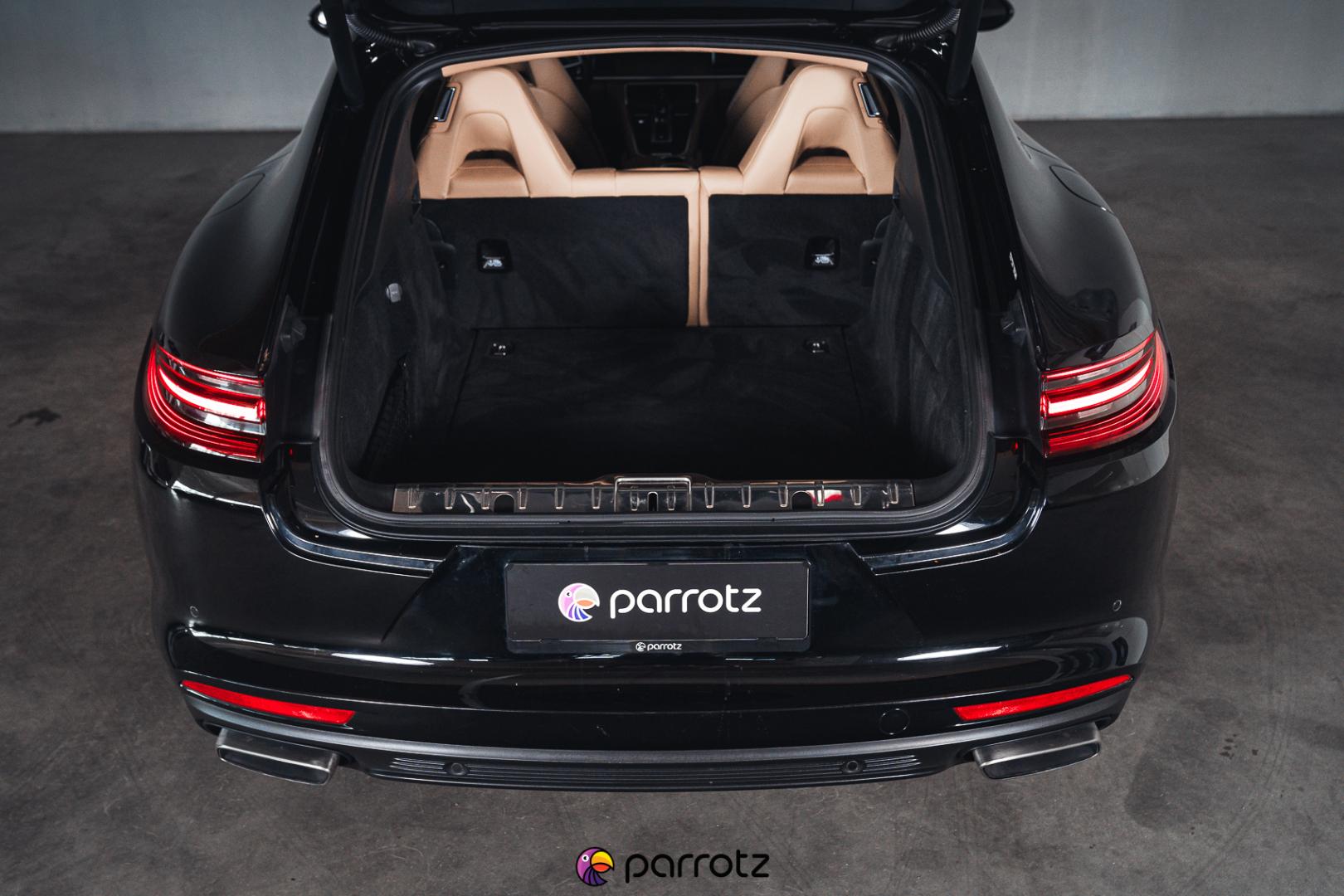 PORSCHE Panamera 2018