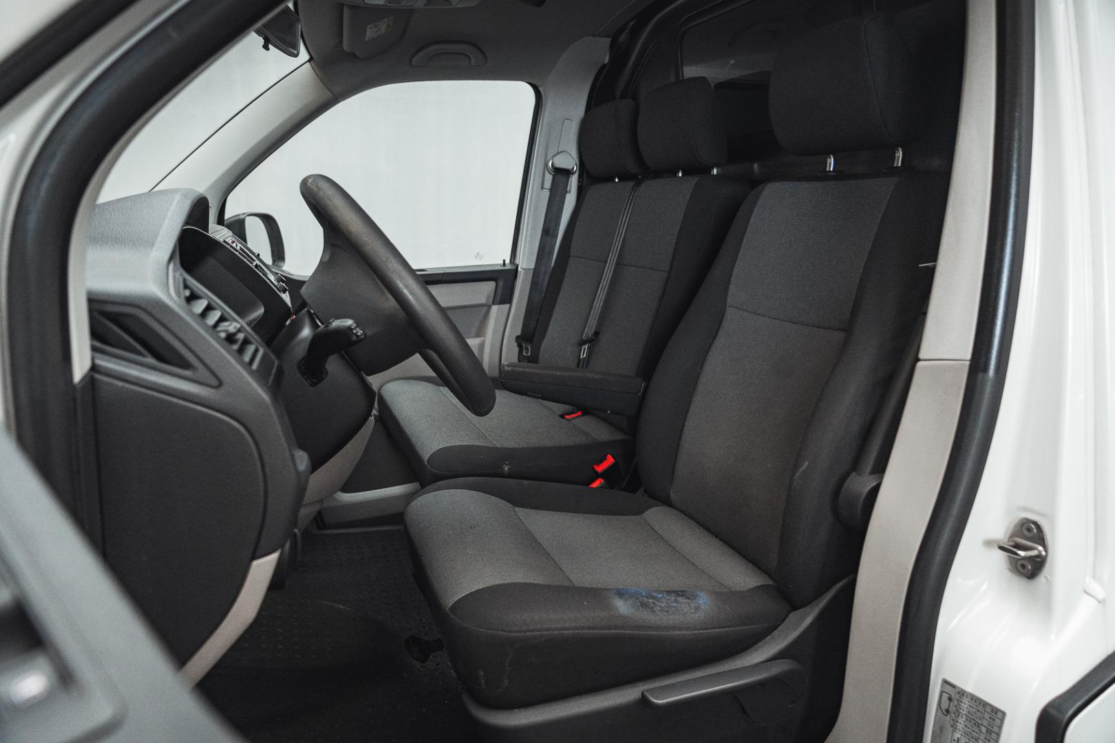 VOLKSWAGEN Transporter 2018