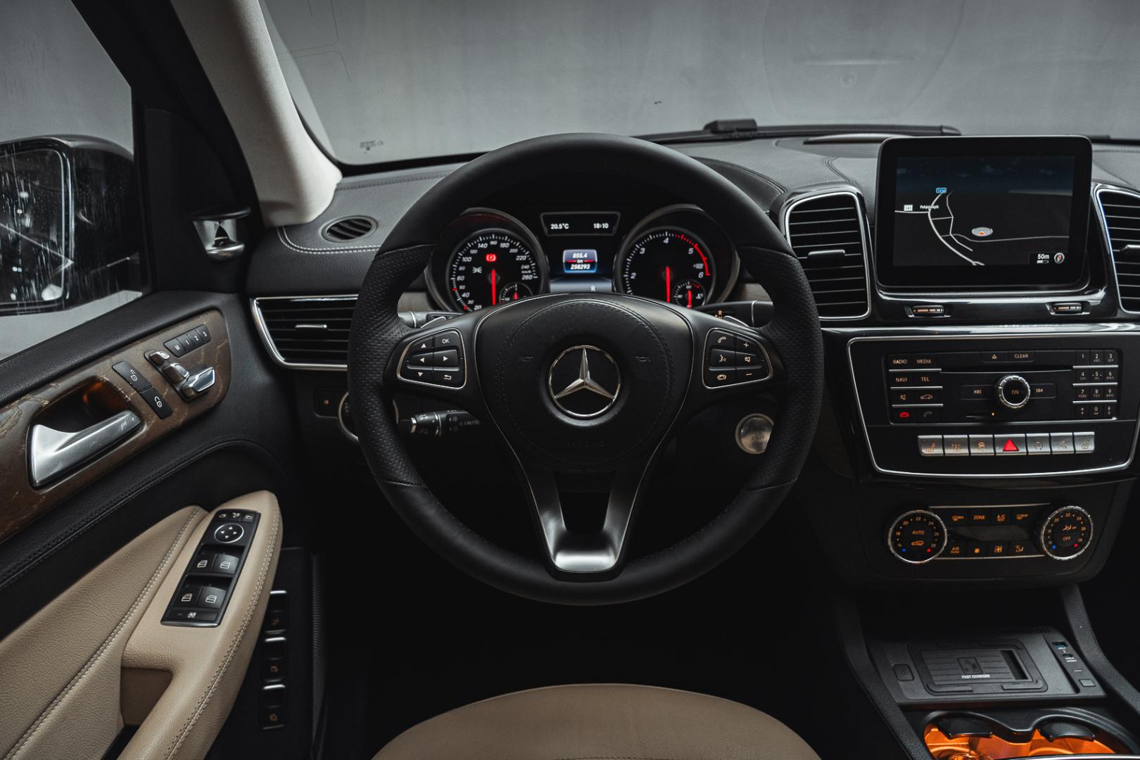 MERCEDES-BENZ GLS 2016