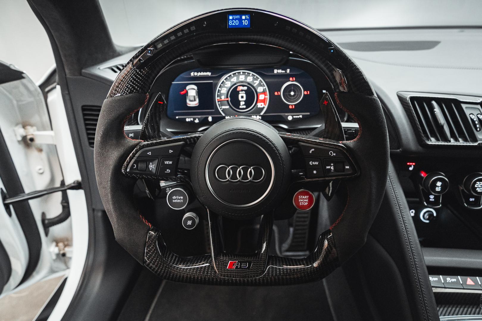 AUDI R8 2019