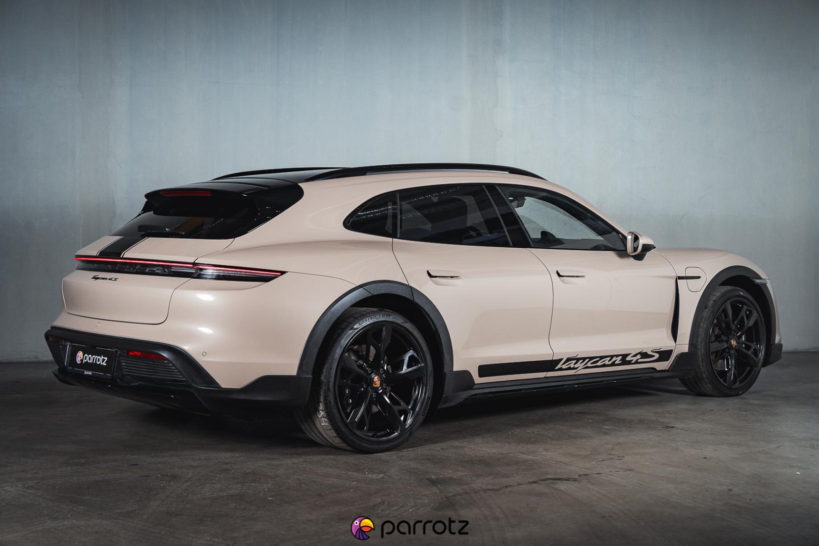 PORSCHE Taycan 2021