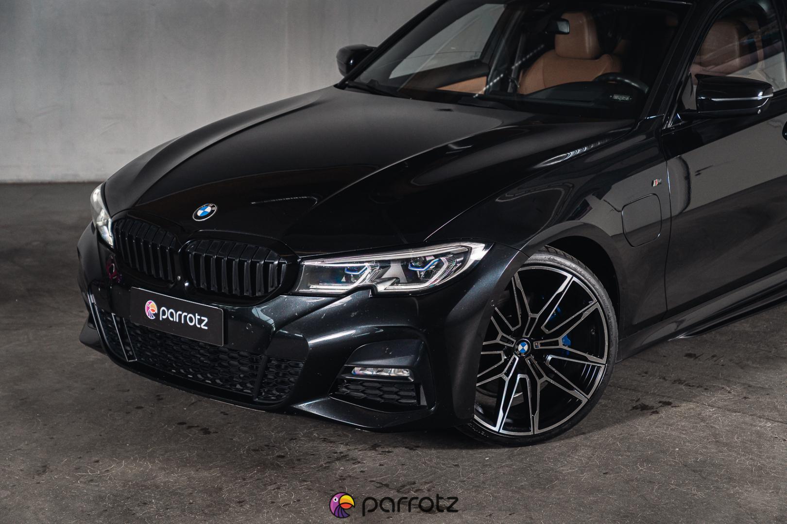 BMW 330 2021