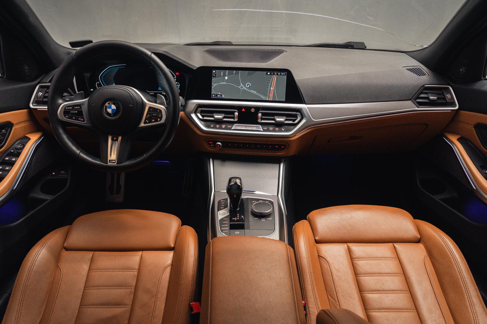 BMW 330 2021