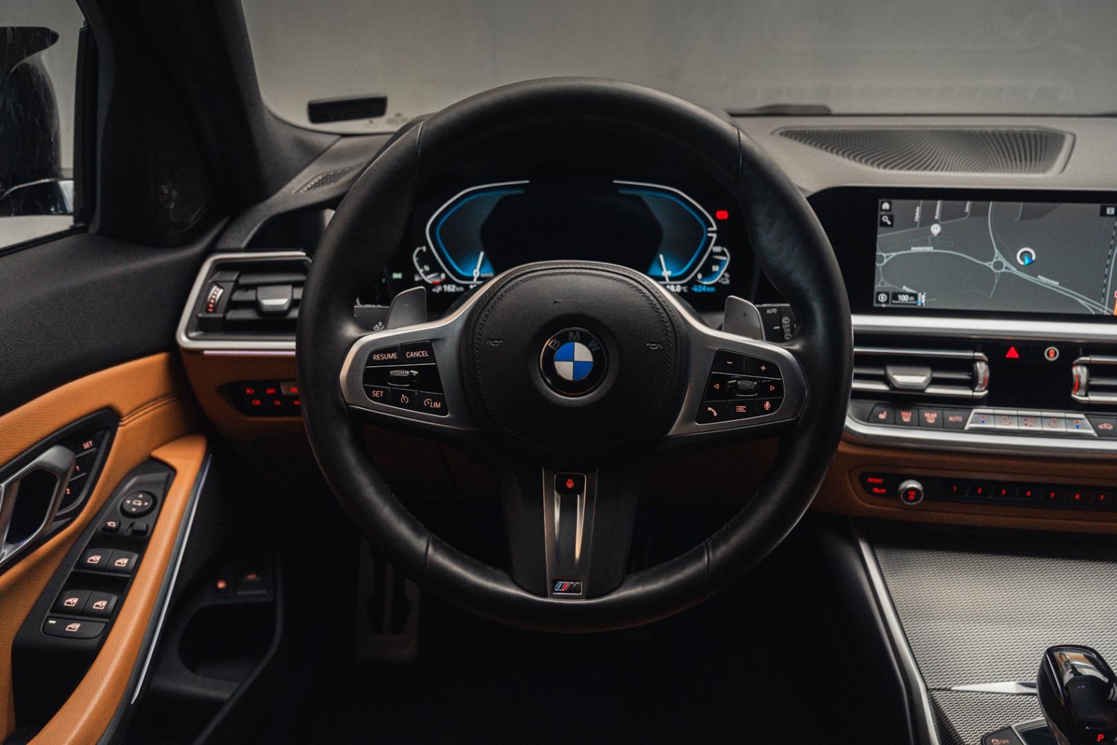 BMW 330 2021