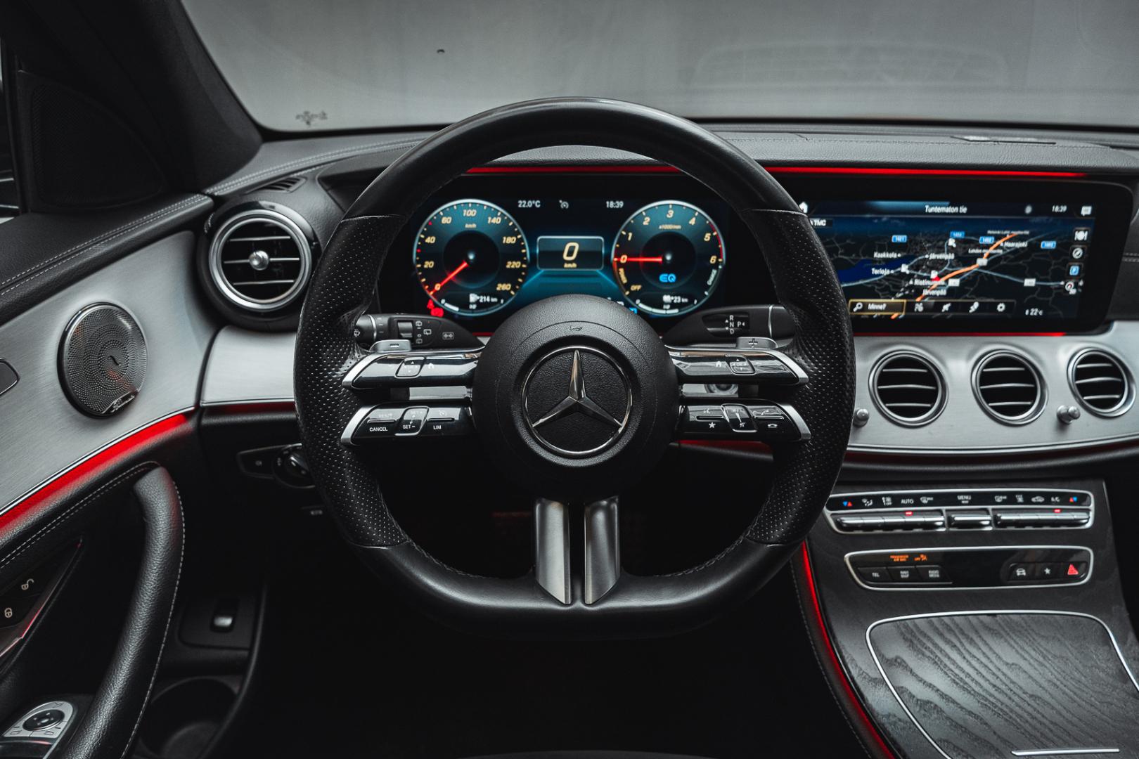 MERCEDES-BENZ E 2021