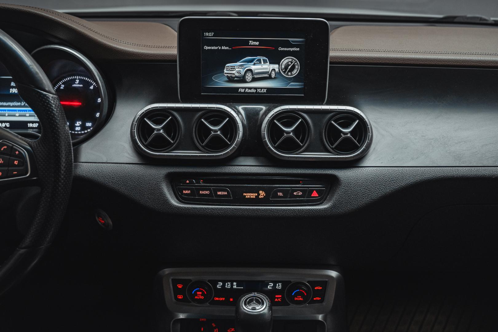 MERCEDES-BENZ X 2018