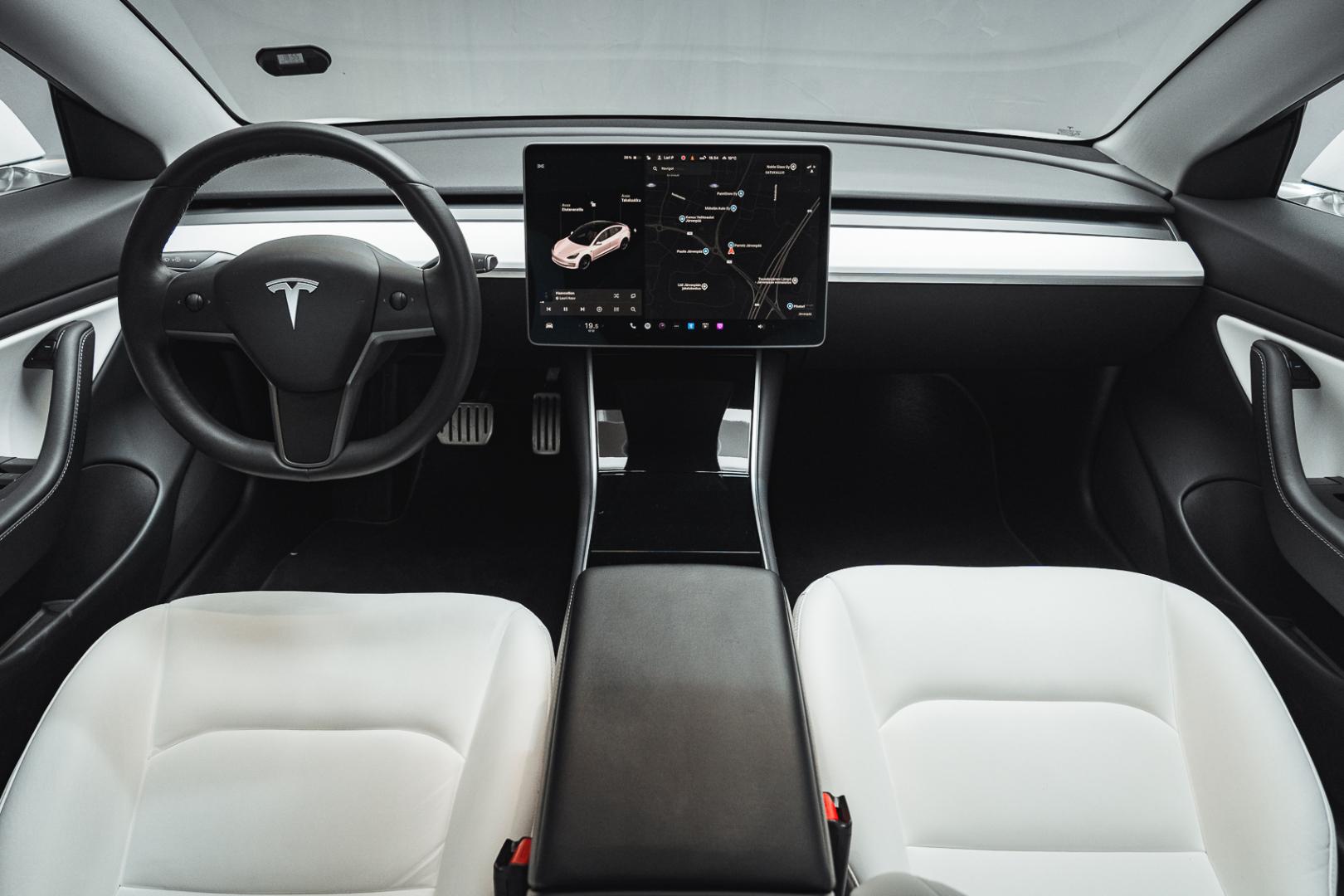 TESLA Model 3 2019