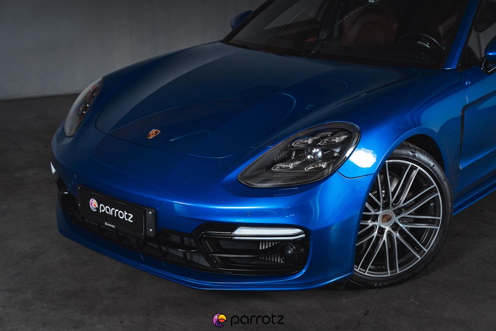 PORSCHE Panamera 2018