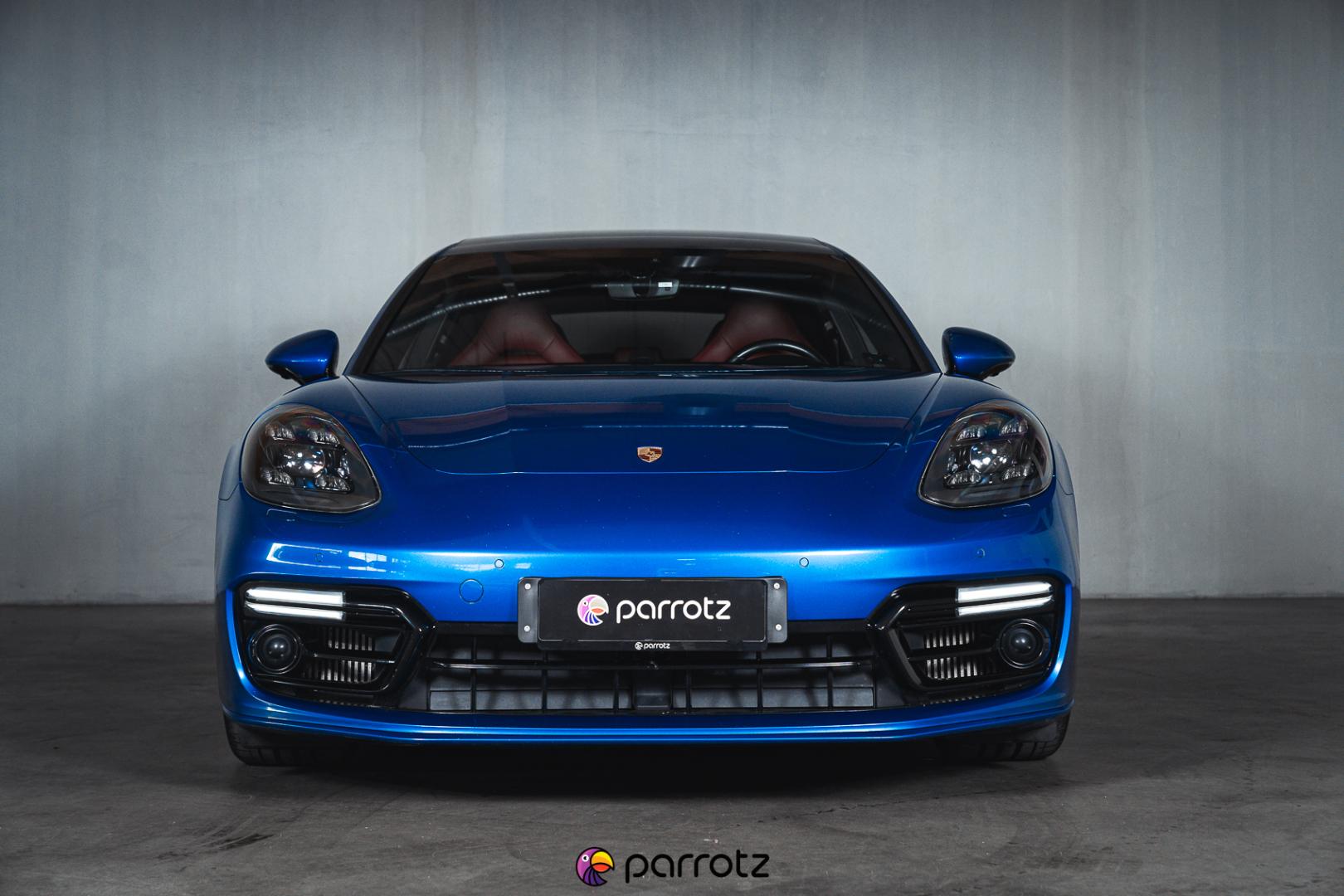 PORSCHE Panamera 2018