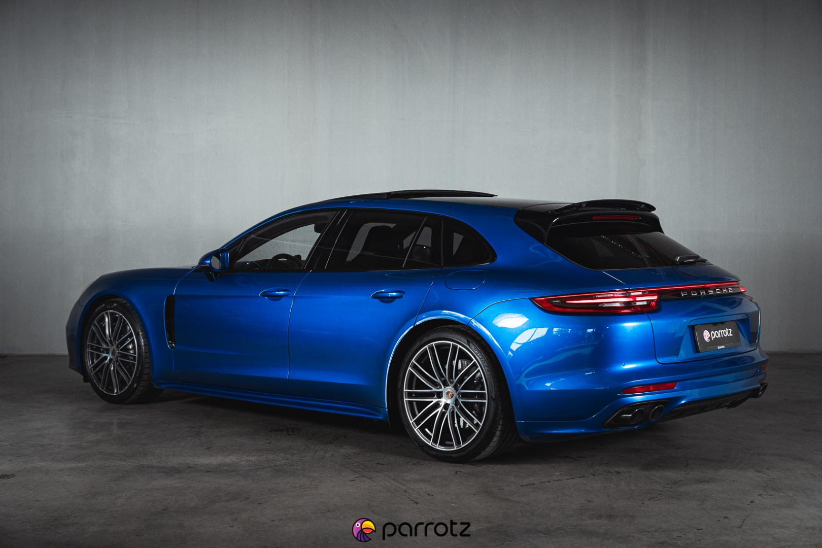 PORSCHE Panamera 2018