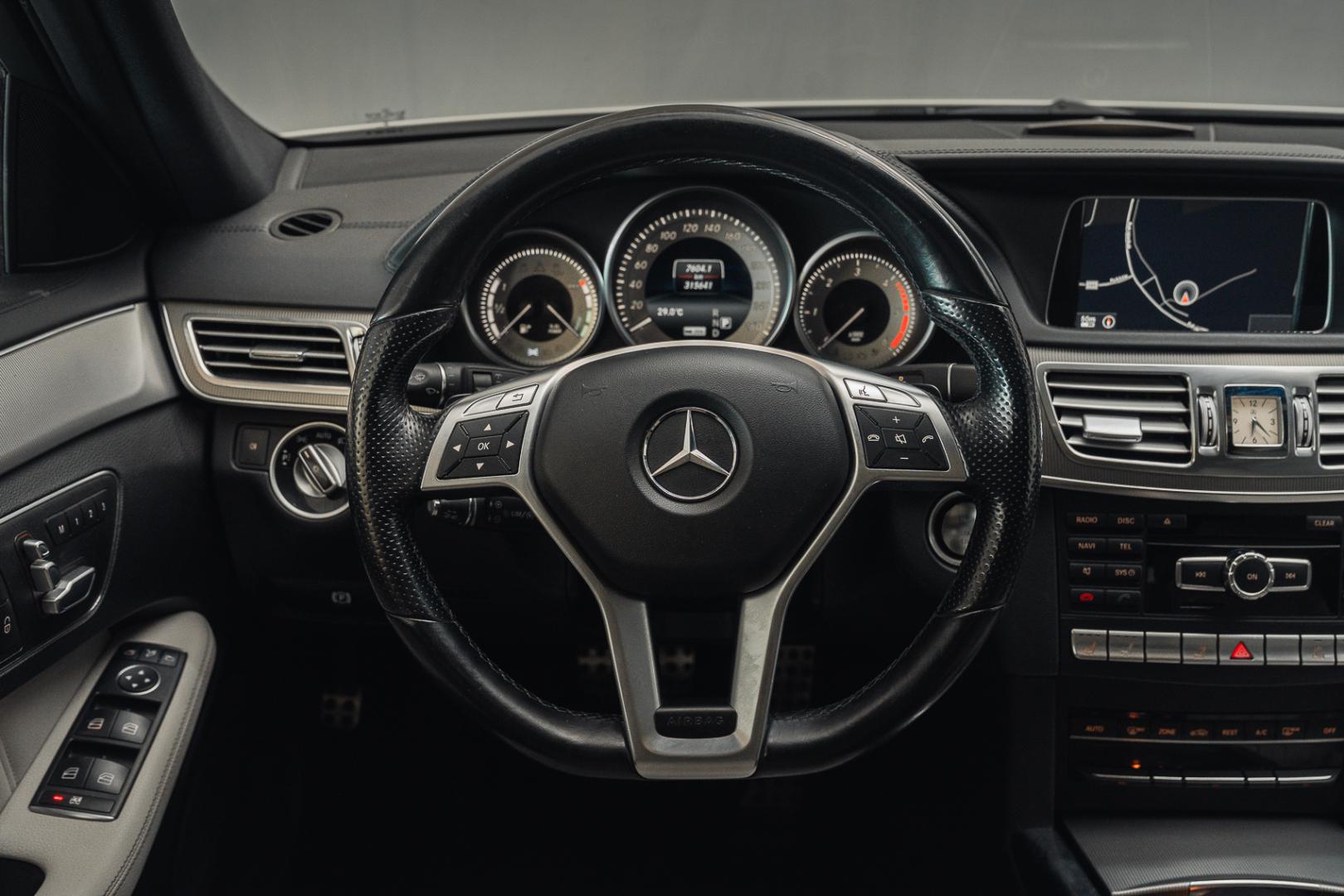 MERCEDES-BENZ E 2013