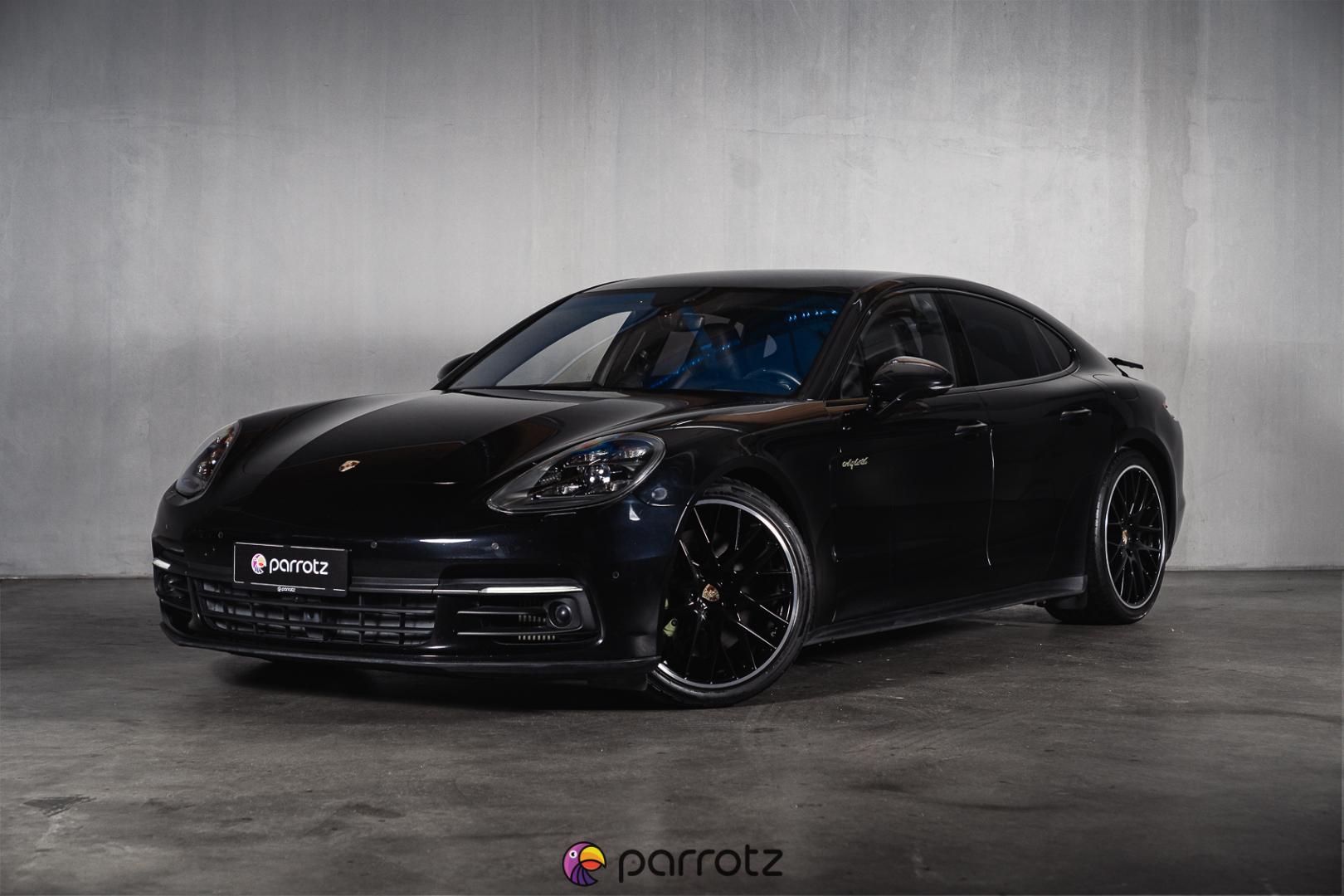 PORSCHE Panamera 2017