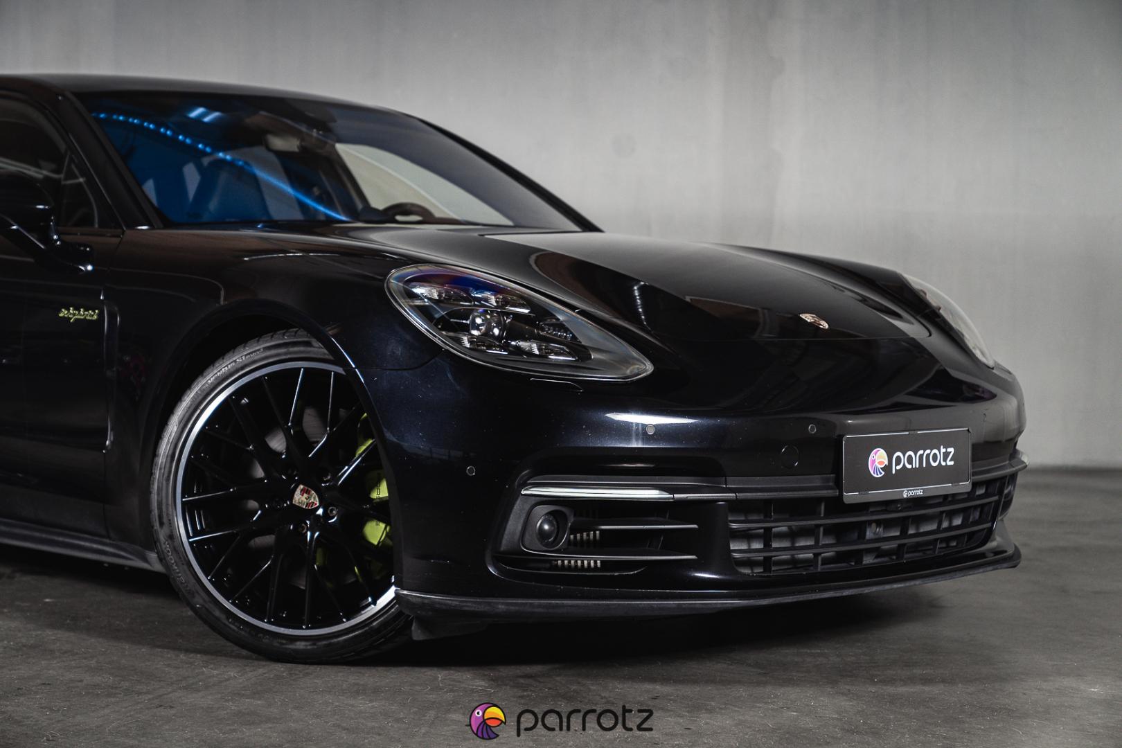 PORSCHE Panamera 2017