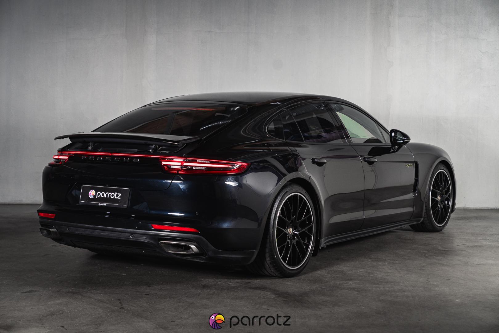 PORSCHE Panamera 2017