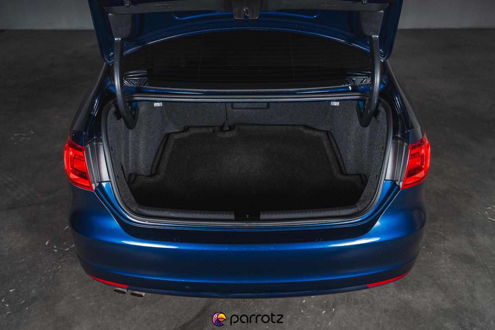 VOLKSWAGEN Jetta 2013