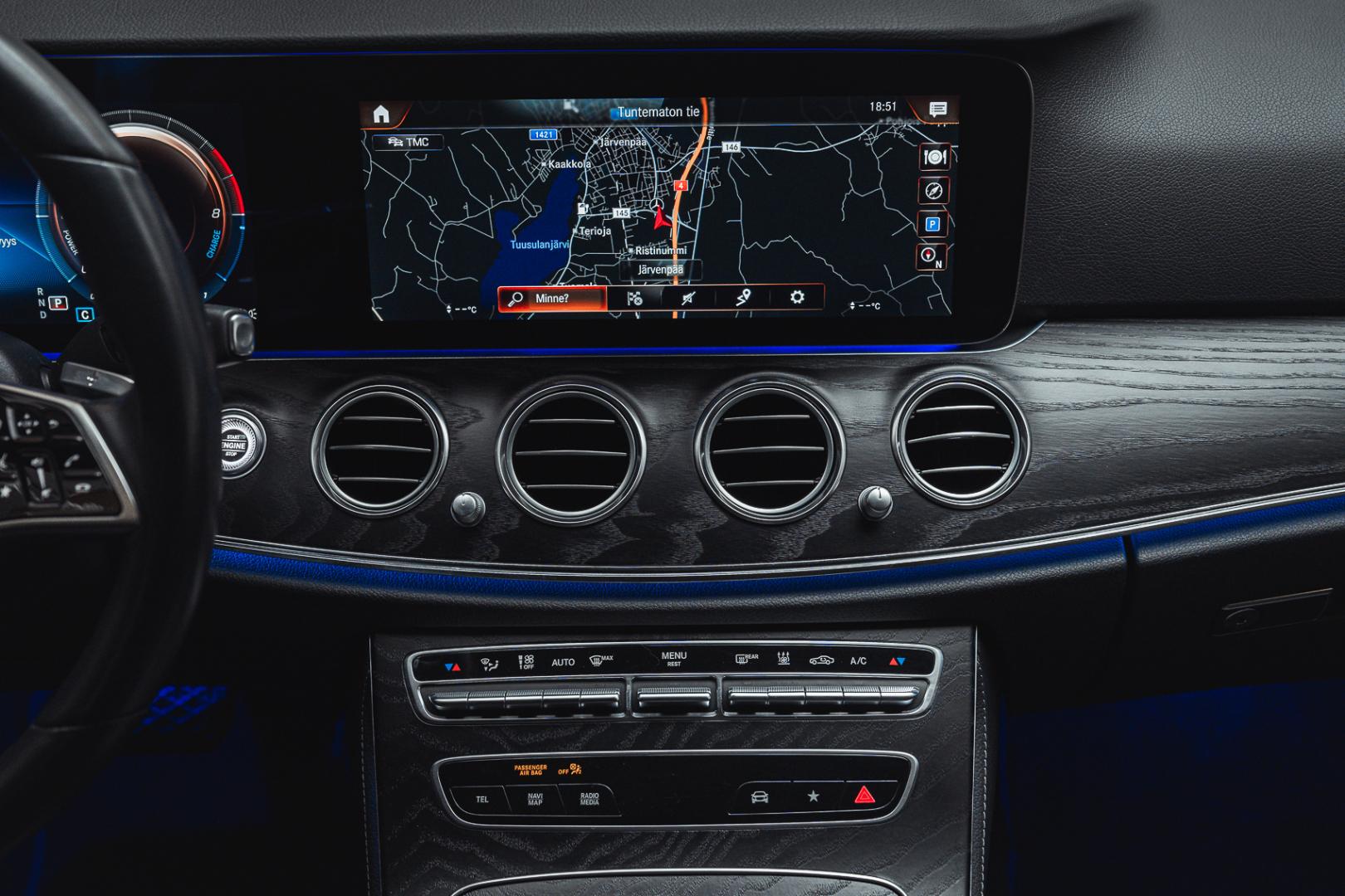 MERCEDES-BENZ E 2021