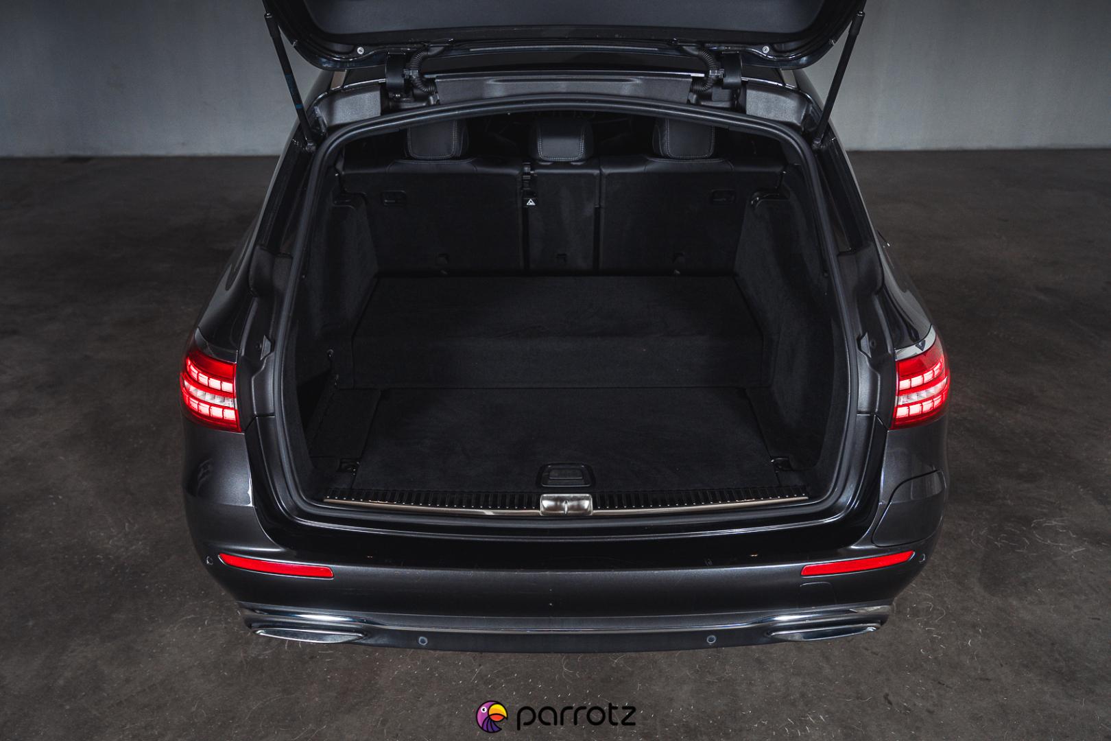 MERCEDES-BENZ E 2021