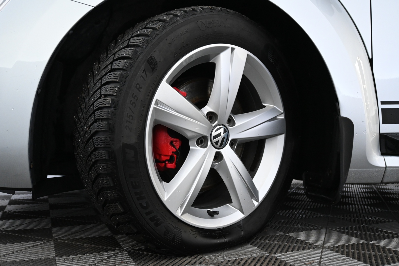 VOLKSWAGEN Beetle 2012