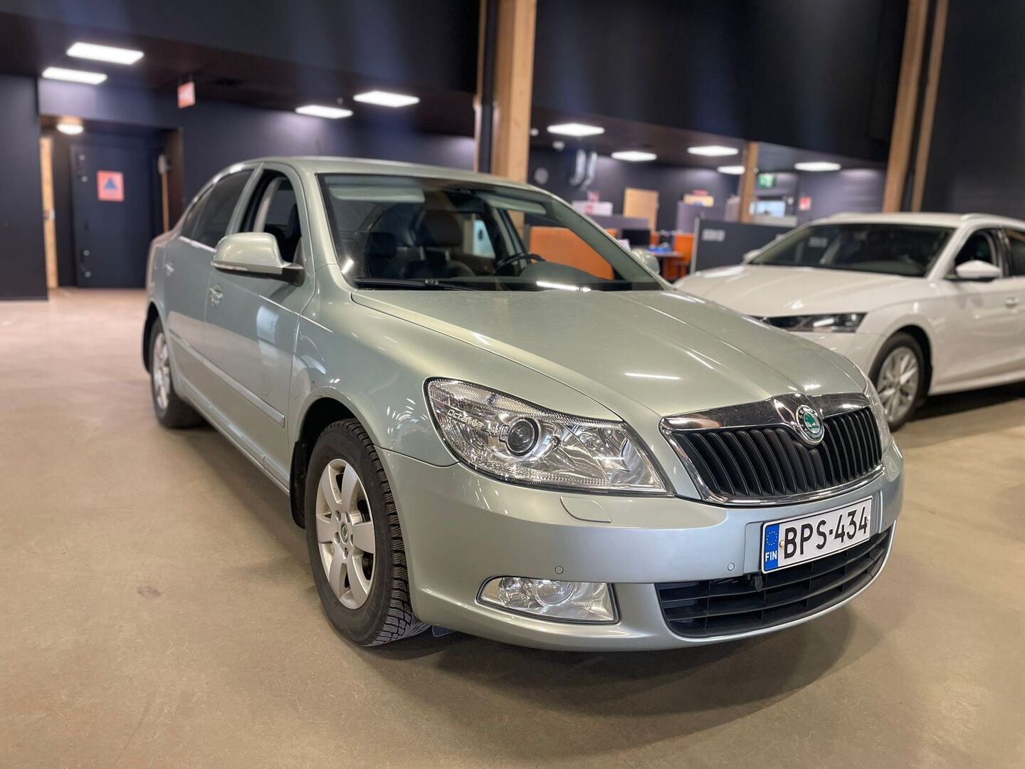SKODA Octavia 2012