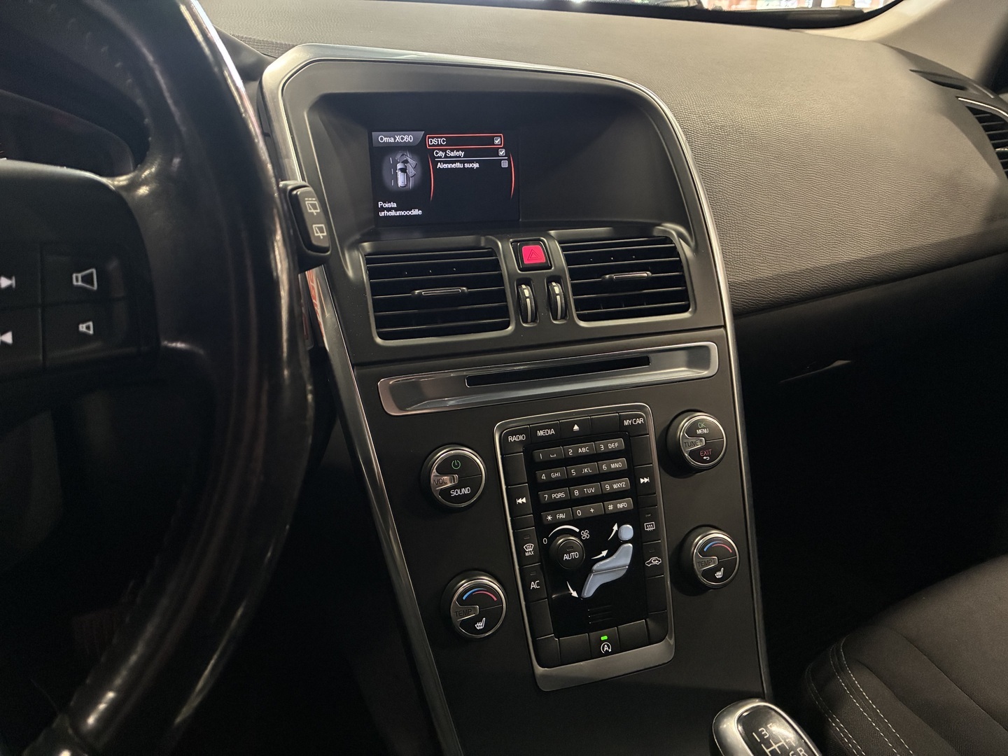 VOLVO XC60 2014